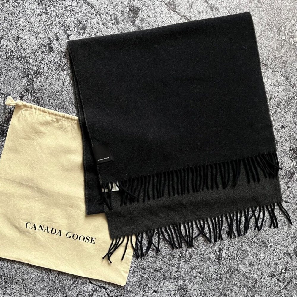 Canada Goose Scarf Scarves Logo Wool Gray / Blue Size - 200 / 52 cm